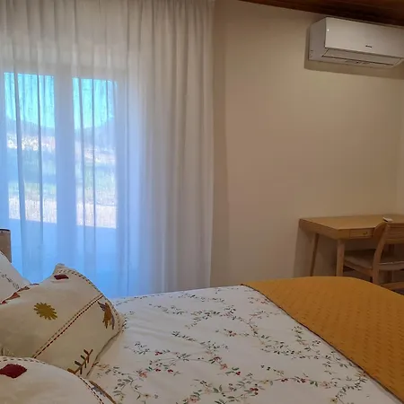 Casa Da Rua Antiga Каштелу-Бранку